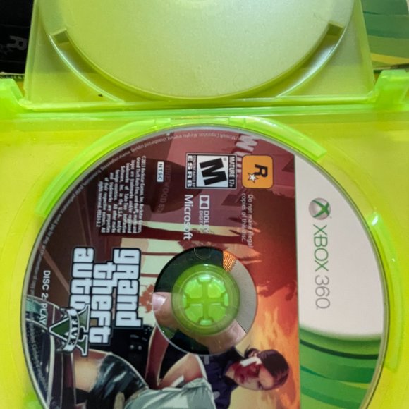 Grand Theft Auto V 100% Complete in Box - Picture 5 of 5